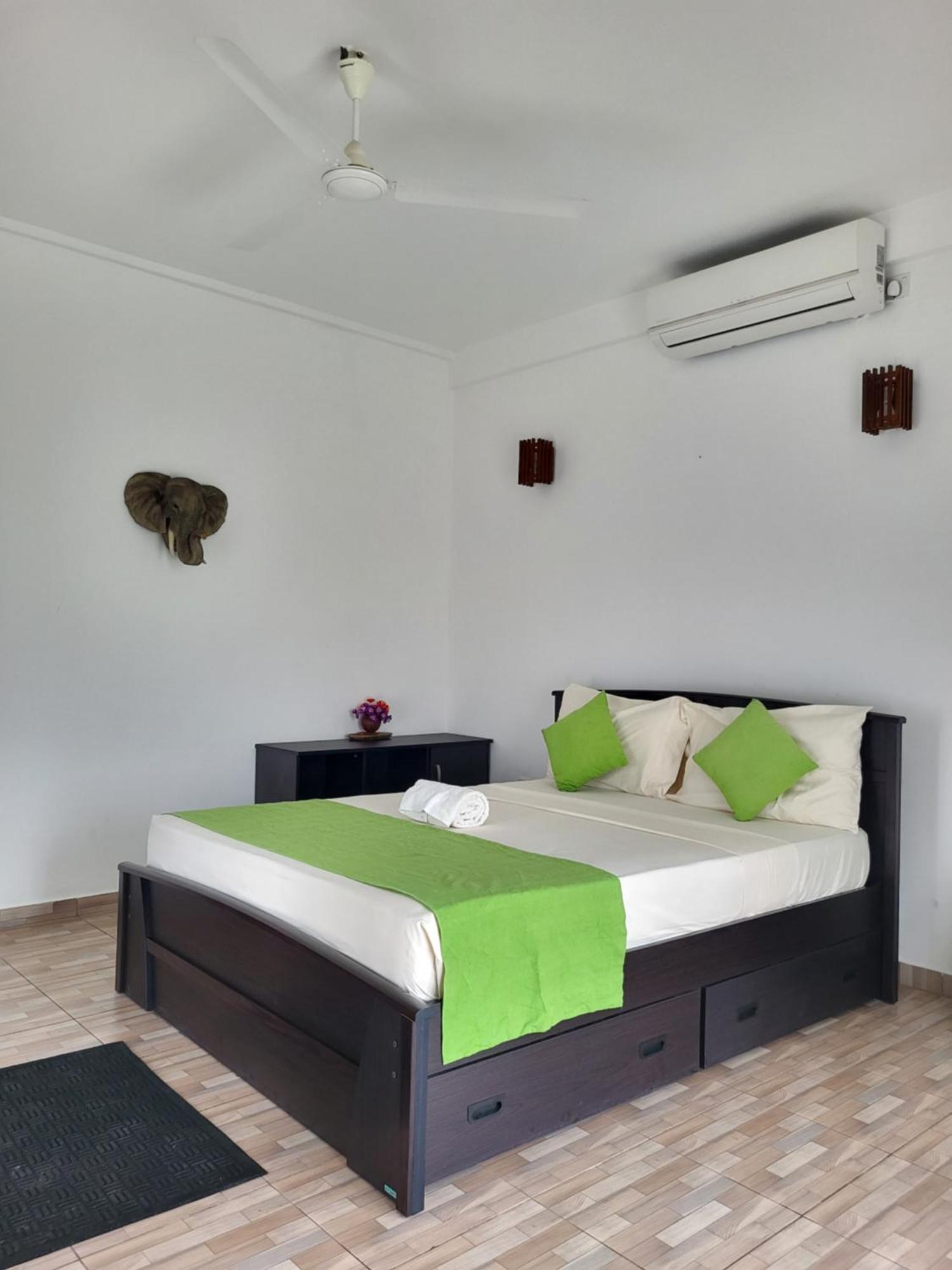 Canela Villa And Resort Ahangama Bagian luar foto